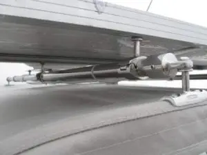 Close_up_Gemini_Marine_Products_post_solar_panel_frame2compr1